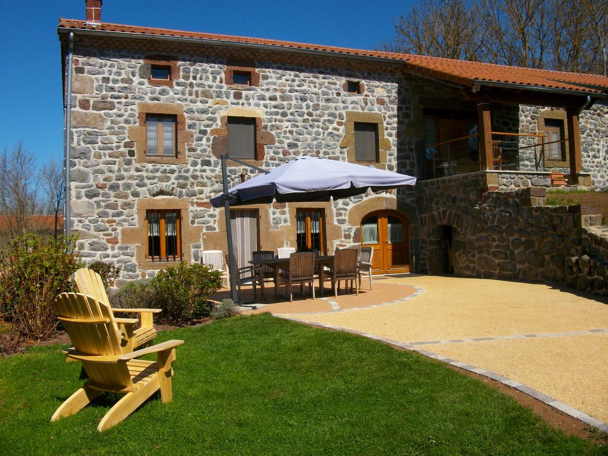 Le Clos Des Pierres Rouges Saint-Privat-dʼAllier エクステリア 写真